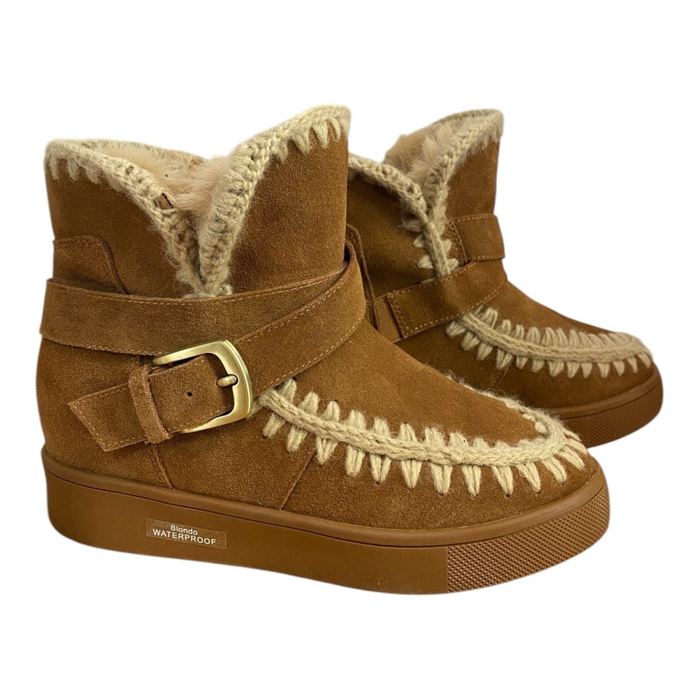 Blondo moccasin boots size 7.5